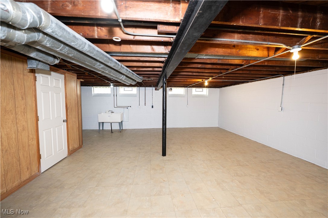 1574 Hawthorne Drive Mayfield Heights OH 44124