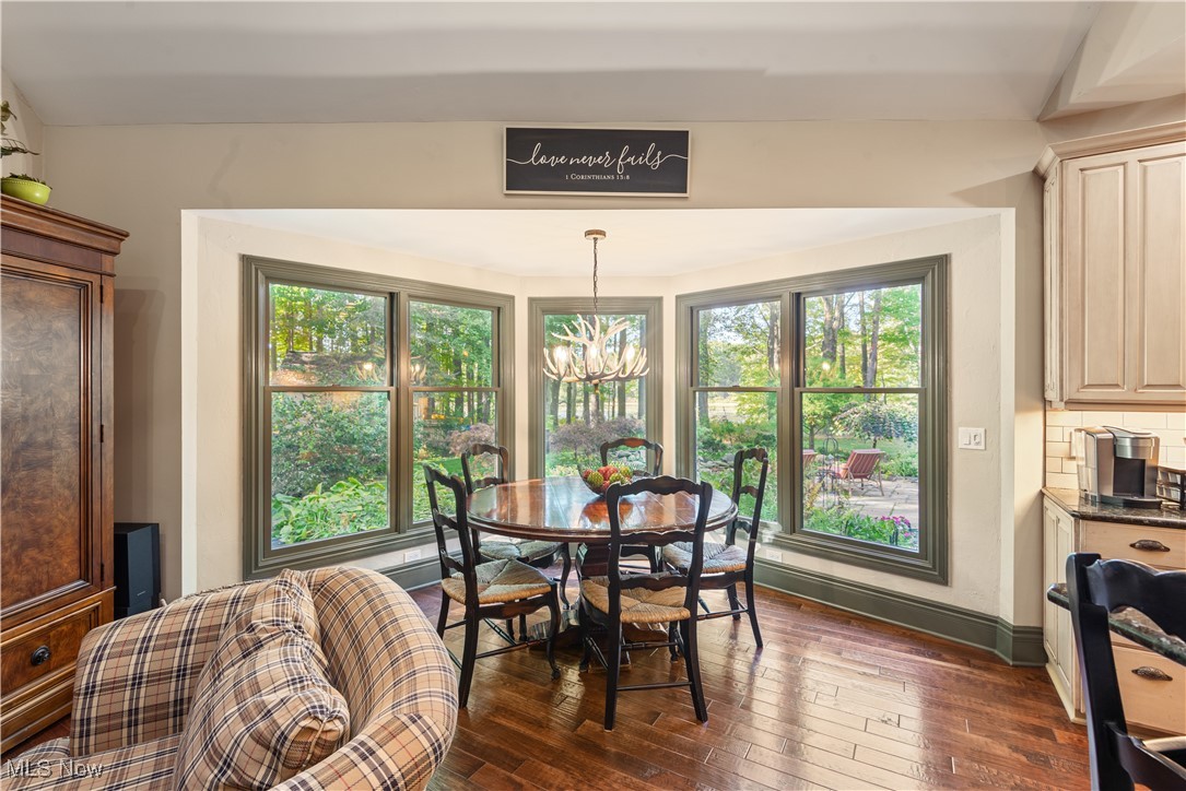 18420 May Court Chagrin Falls OH 44023