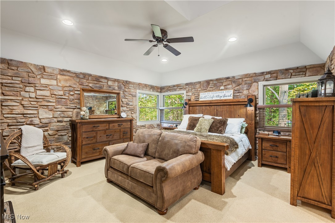 18420 May Court Chagrin Falls OH 44023