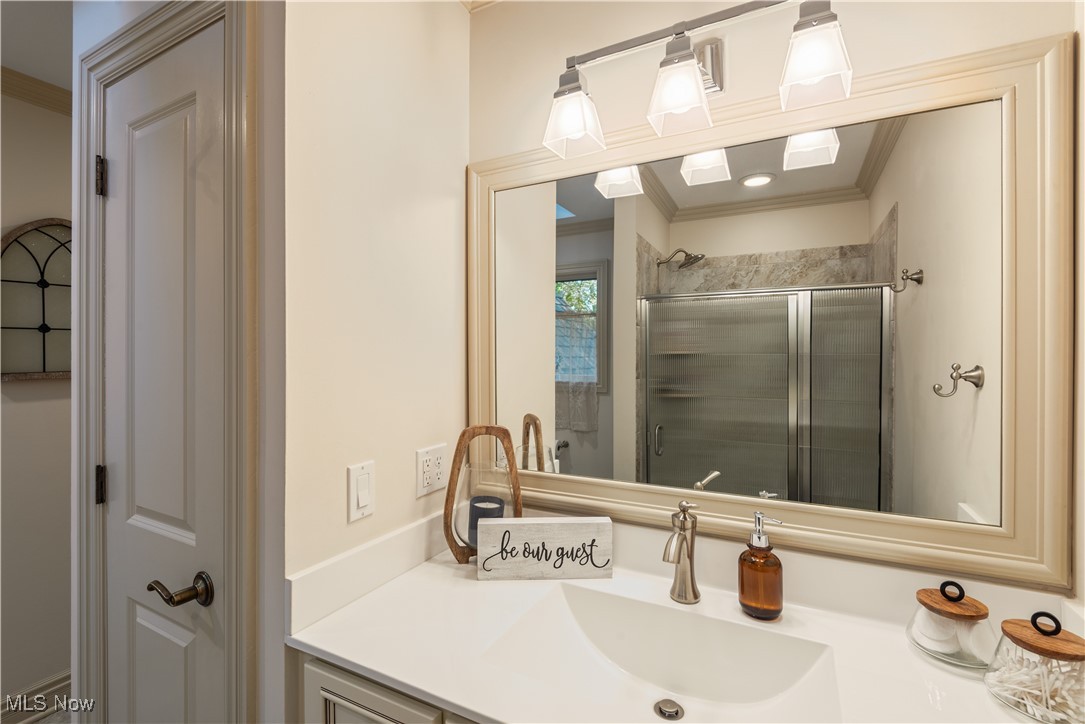 18420 May Court Chagrin Falls OH 44023