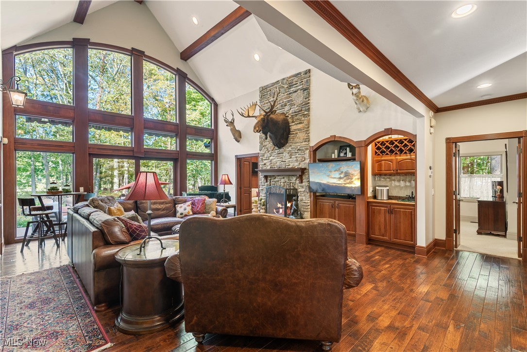 18420 May Court Chagrin Falls OH 44023