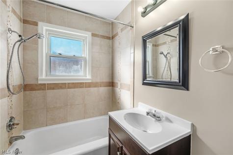 1419 Grand Boulevard Barberton OH 44203