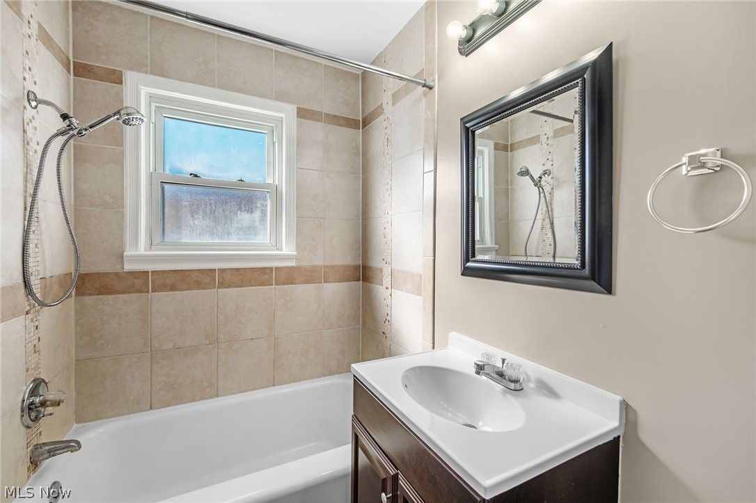1419 Grand Boulevard Barberton OH 44203