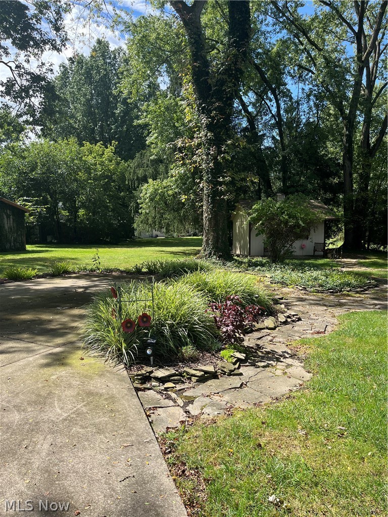 6922 Youngstown Pittsburgh Road Poland OH 44514
