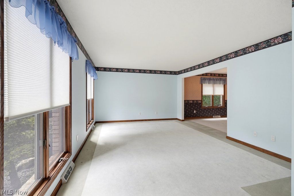 581 Maple Court Macedonia OH 44056