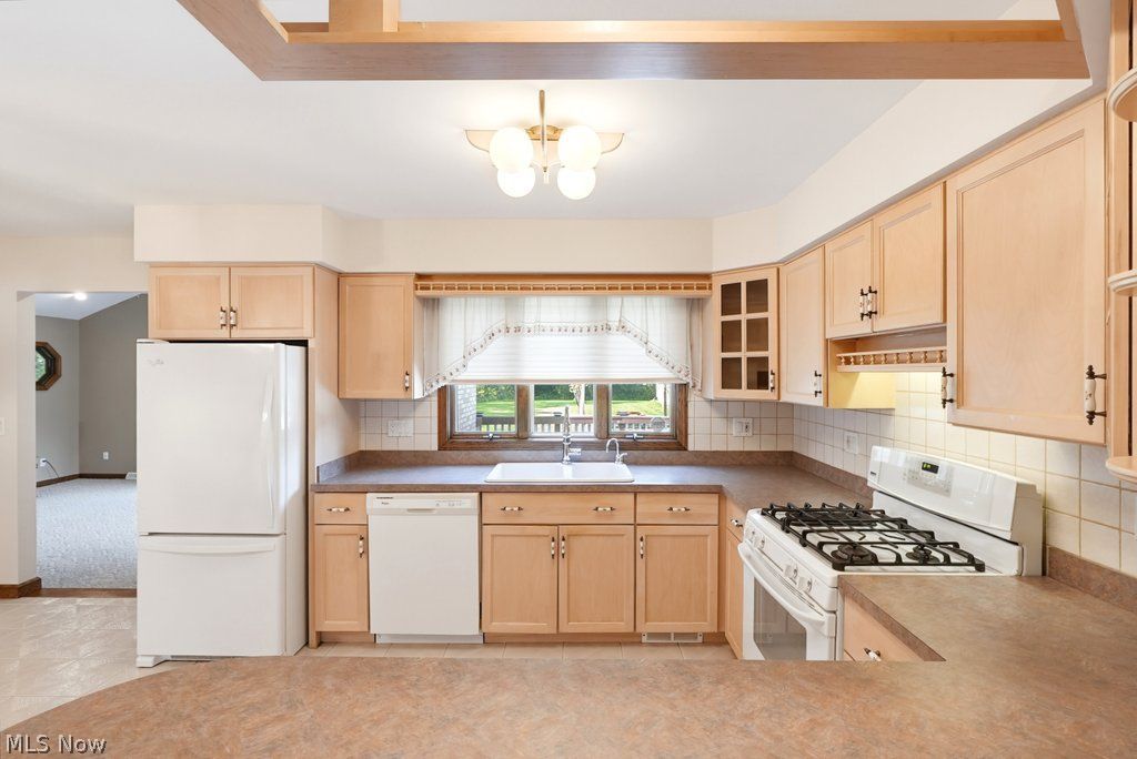 581 Maple Court Macedonia OH 44056