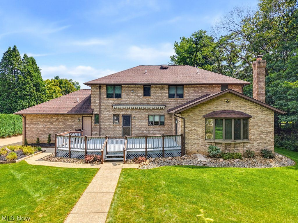 581 Maple Court Macedonia OH 44056