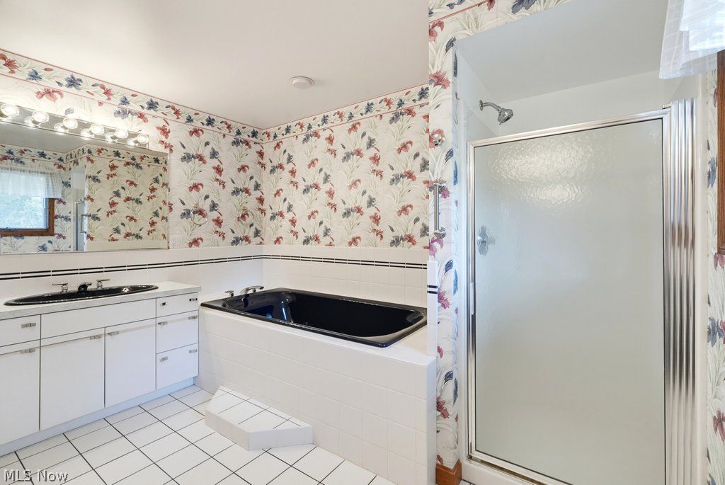 581 Maple Court Macedonia OH 44056