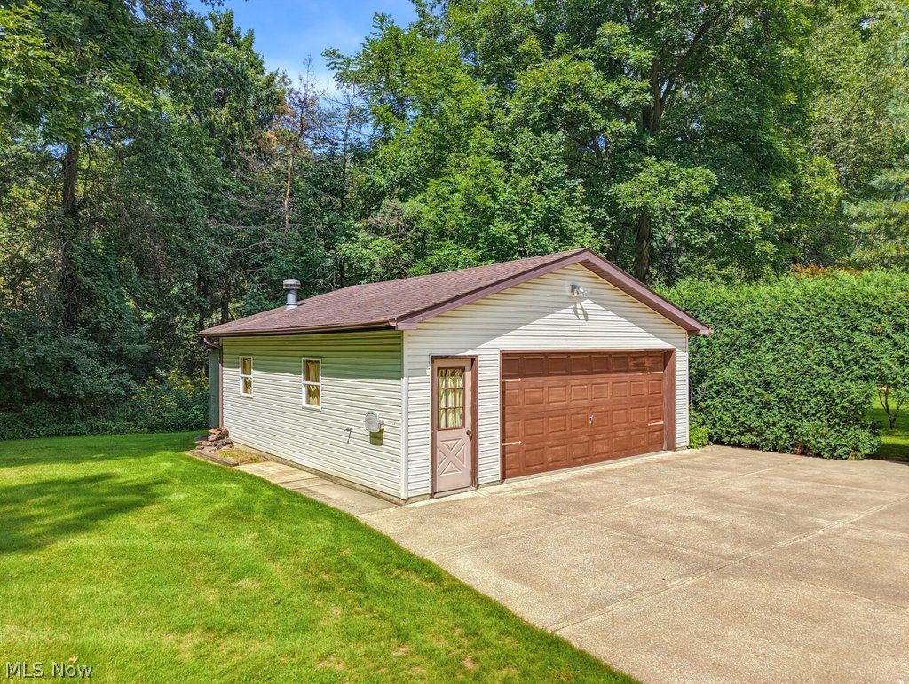 581 Maple Court Macedonia OH 44056