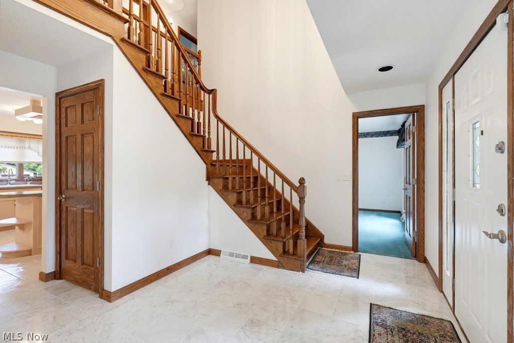 581 Maple Court Macedonia OH 44056