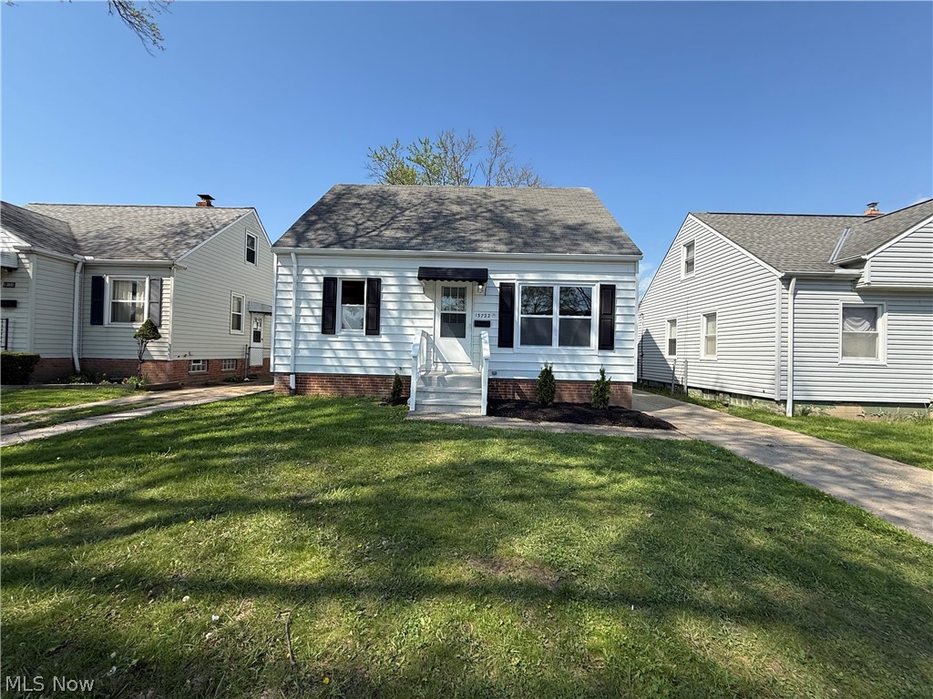 13722 Courtland Avenue Cleveland OH 44111