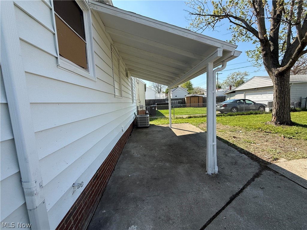 13722 Courtland Avenue Cleveland OH 44111