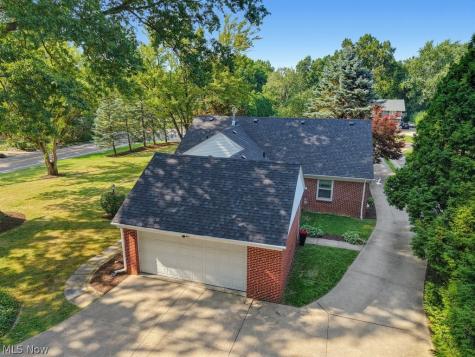 2468 Ridgewood Road Akron OH 44313