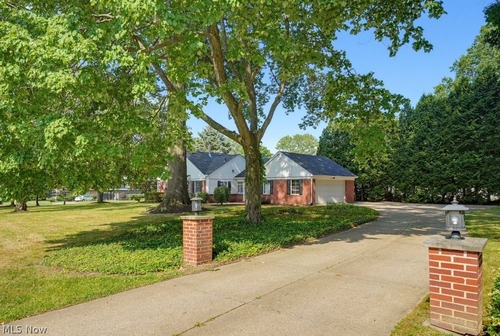 2468 Ridgewood Road Akron OH 44313