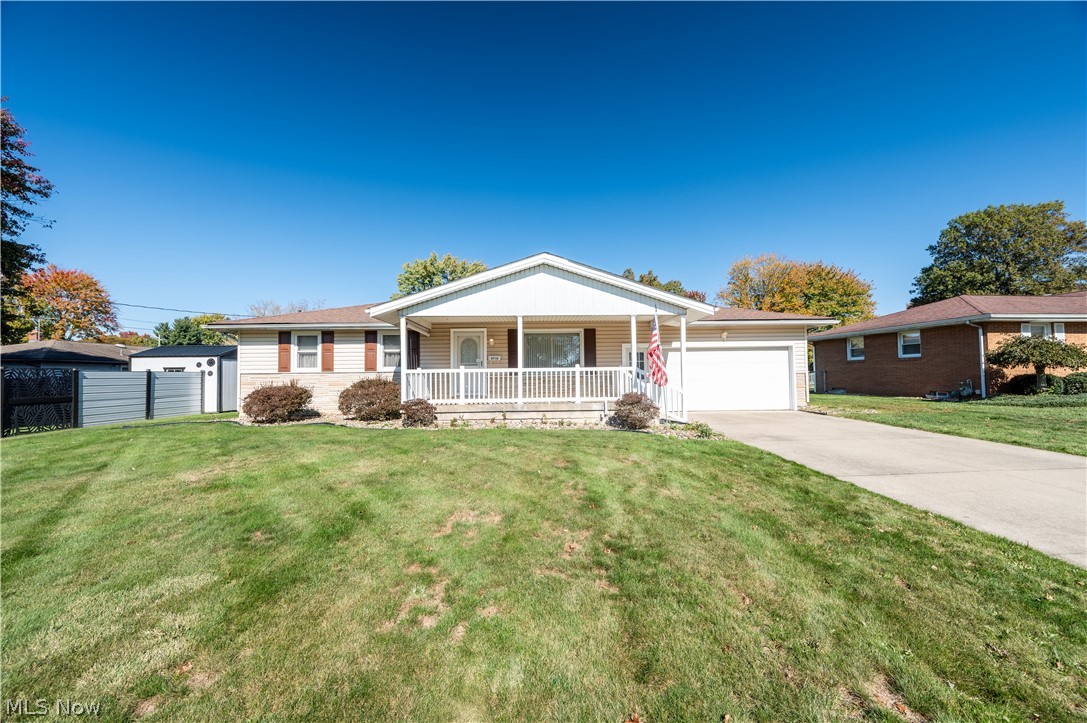 4710 Pinegrove Avenue Youngstown OH 44515