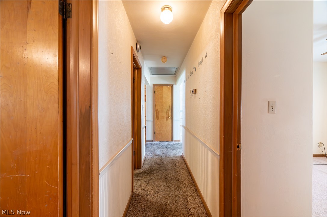 4710 Pinegrove Avenue Youngstown OH 44515