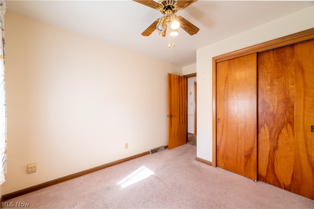 4710 Pinegrove Avenue Youngstown OH 44515