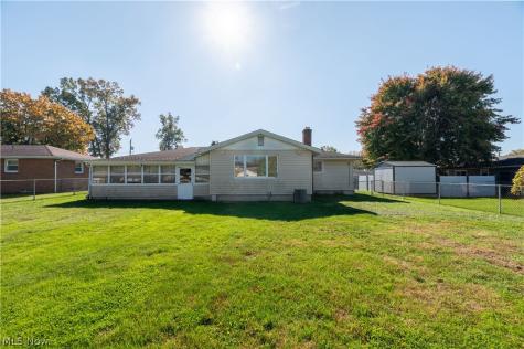 4710 Pinegrove Avenue Youngstown OH 44515