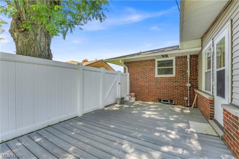 364 Cherry Lane Seven Hills OH 44131