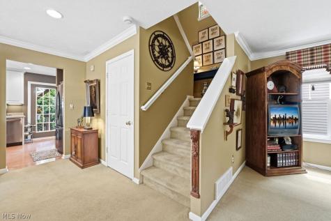 2469 W 5th Street Cleveland OH 44113