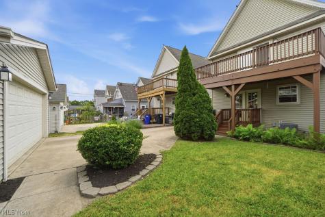 2469 W 5th Street Cleveland OH 44113