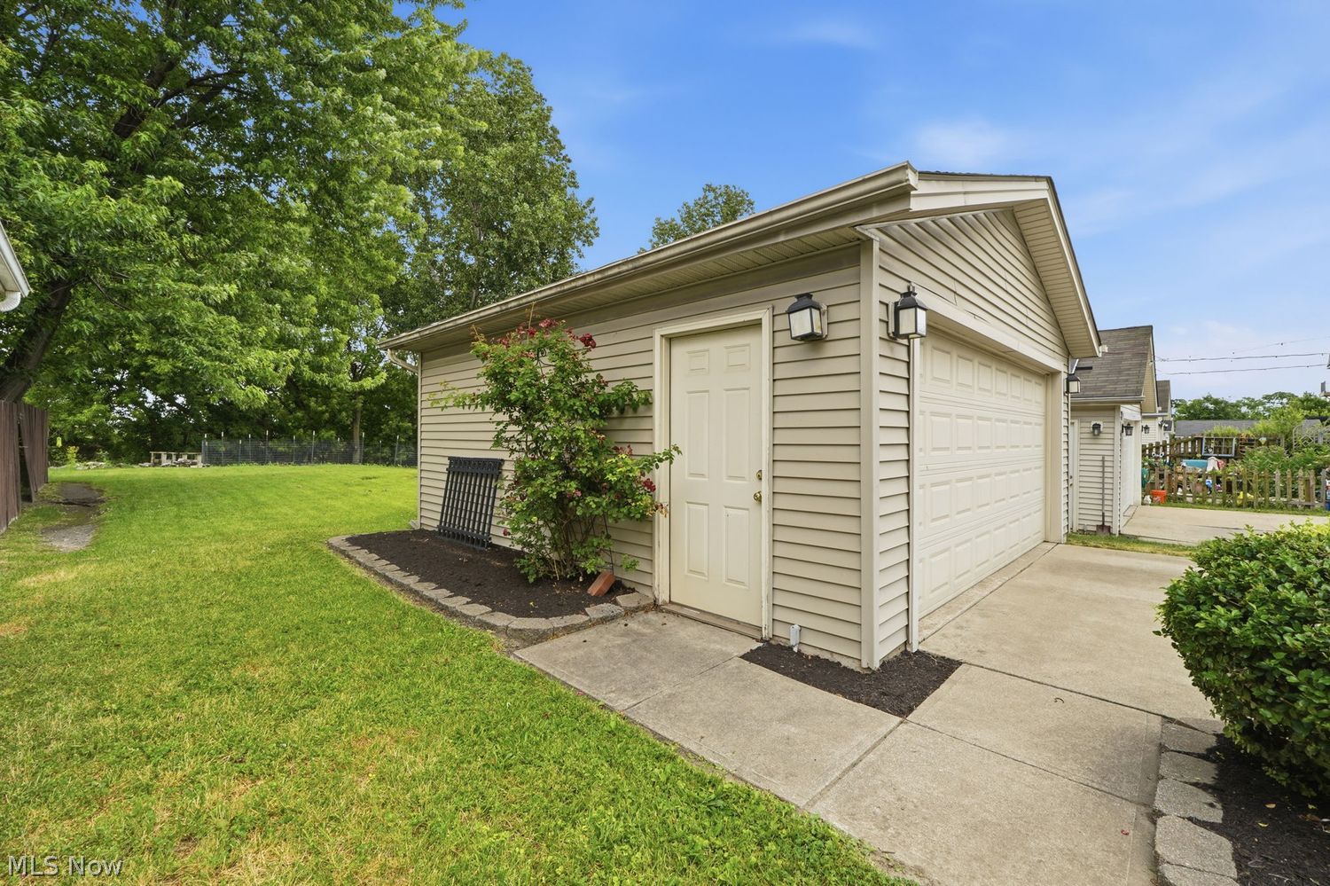 2469 W 5th Street Cleveland OH 44113