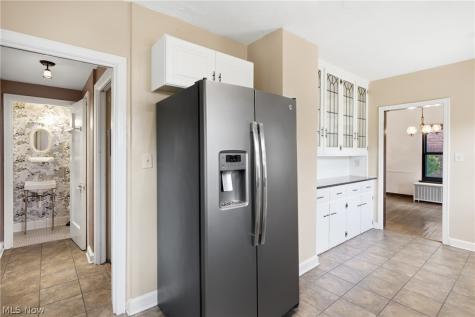 2579 Fenwick Road University Heights OH 44118