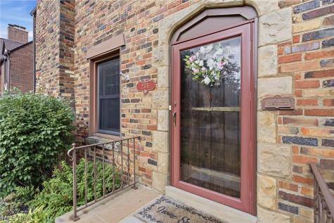2579 Fenwick Road University Heights OH 44118