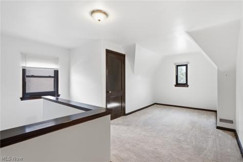 2579 Fenwick Road University Heights OH 44118