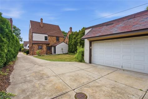 2579 Fenwick Road University Heights OH 44118