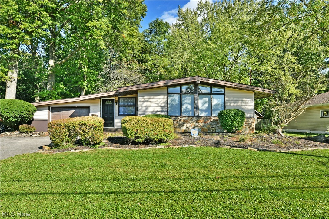 837 Pinecrest Road Girard OH 44420