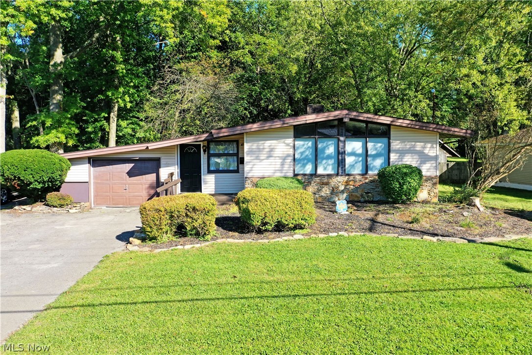 837 Pinecrest Road Girard OH 44420