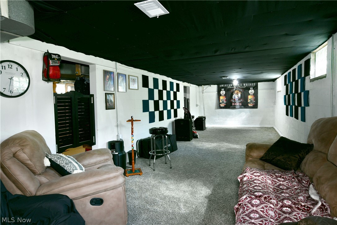 837 Pinecrest Road Girard OH 44420
