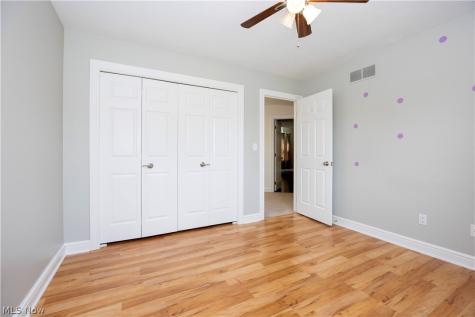 270 Meadow Lane Wooster OH 44691