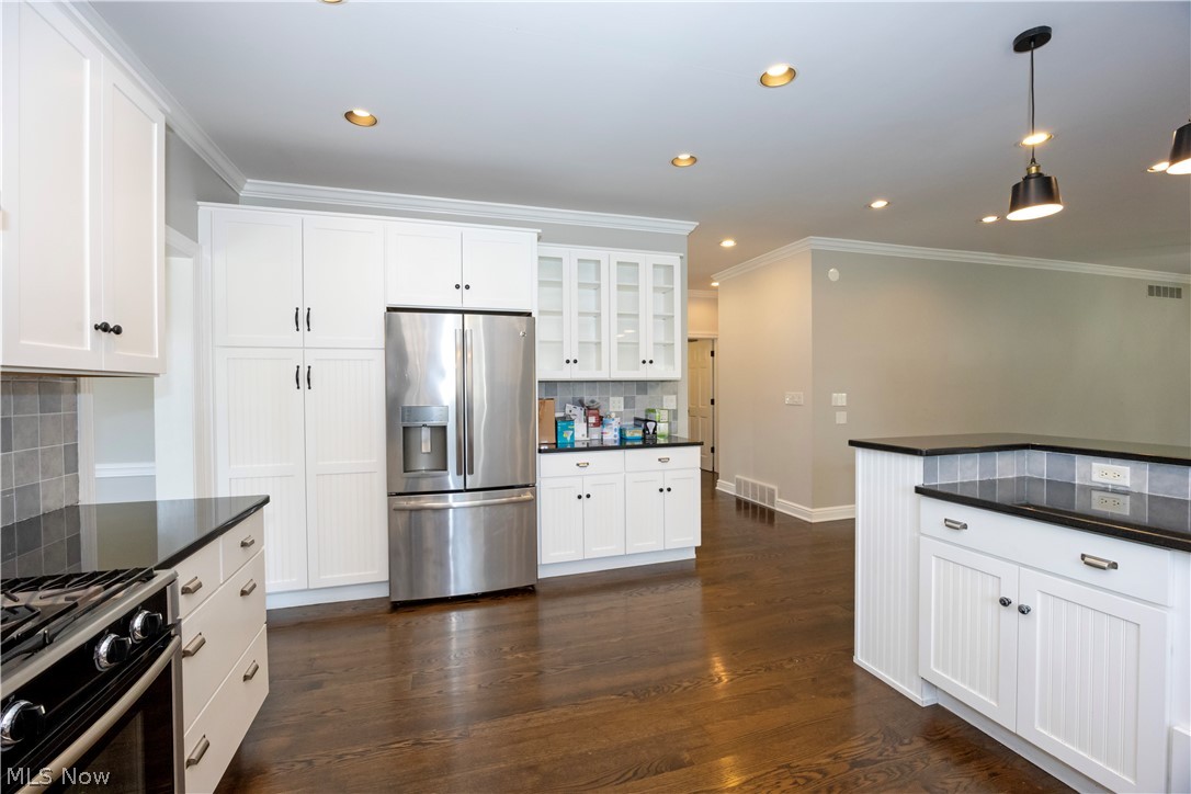 270 Meadow Lane Wooster OH 44691