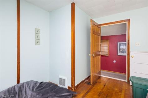 700 Viewpoint Avenue Cuyahoga Falls OH 44221