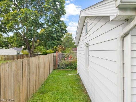 700 Viewpoint Avenue Cuyahoga Falls OH 44221