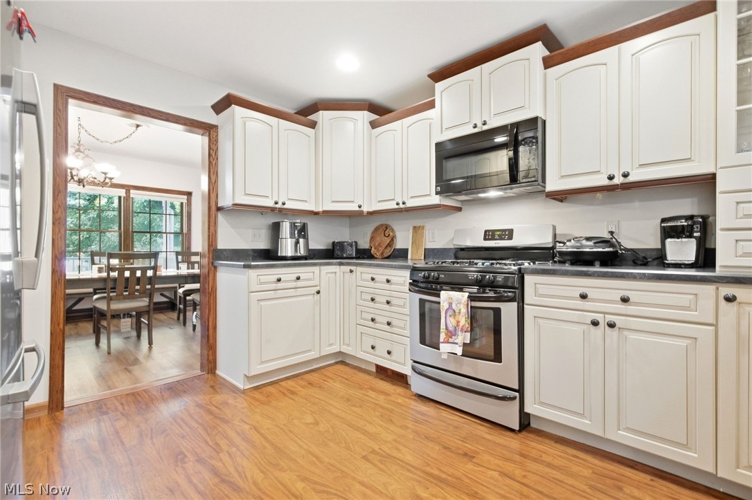 512 7th Street Fairport Harbor OH 44077