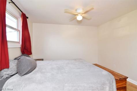 6902 Lantern Lane Parma Heights OH 44130