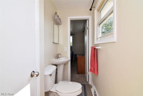 6902 Lantern Lane Parma Heights OH 44130