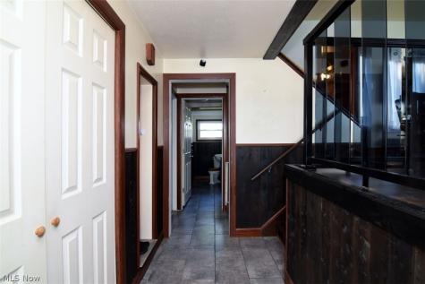 6902 Lantern Lane Parma Heights OH 44130