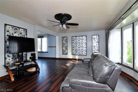 6902 Lantern Lane Parma Heights OH 44130