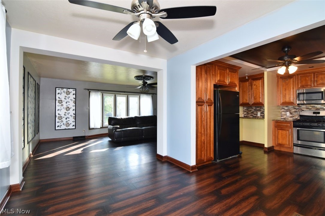 6902 Lantern Lane Parma Heights OH 44130