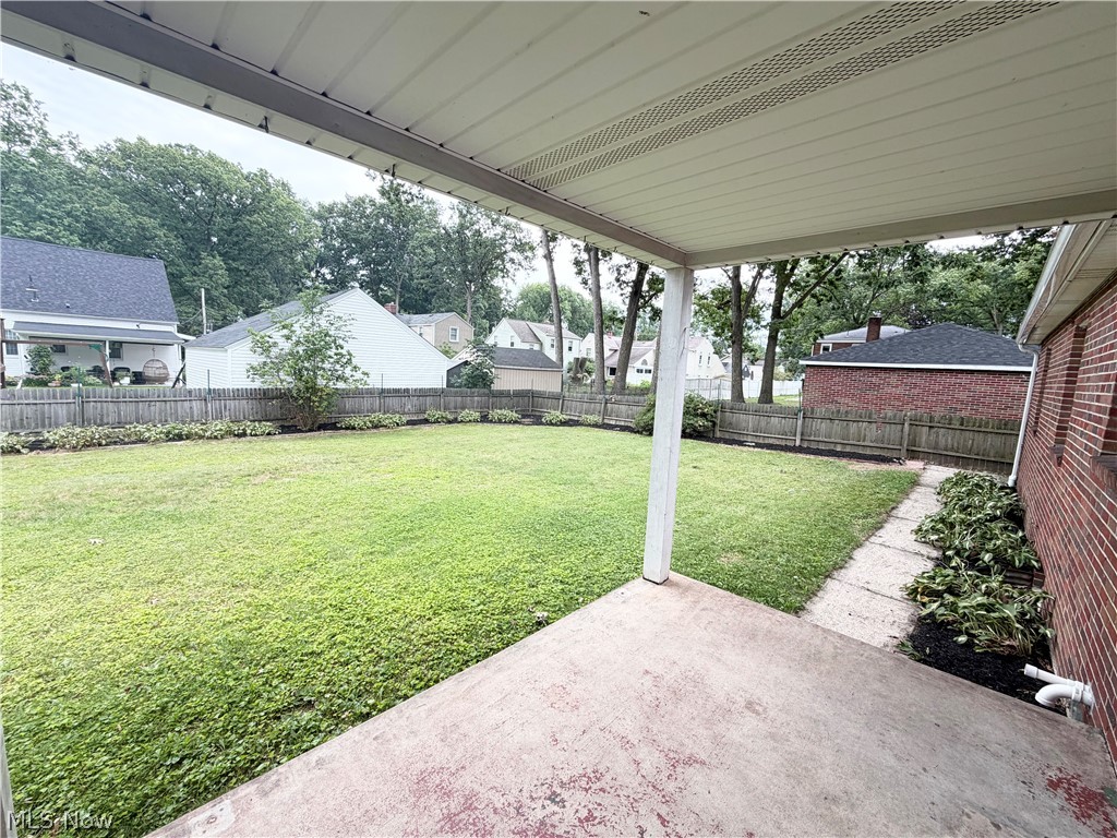 546 Belvedere Avenue NE Warren OH 44483