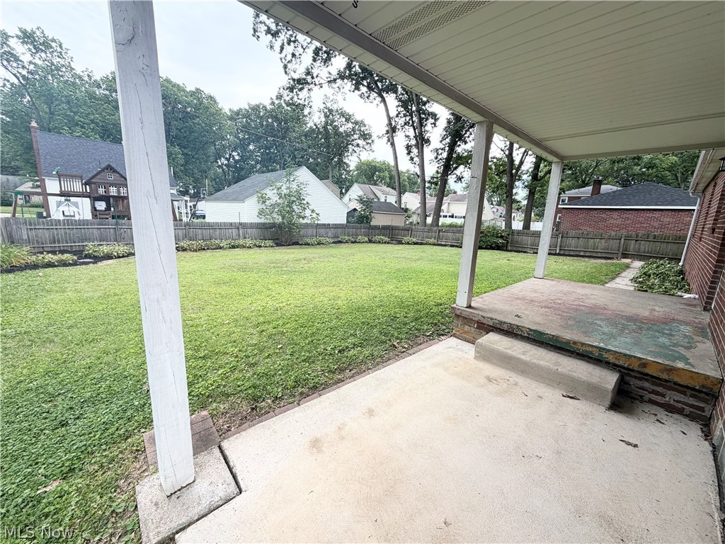 546 Belvedere Avenue NE Warren OH 44483