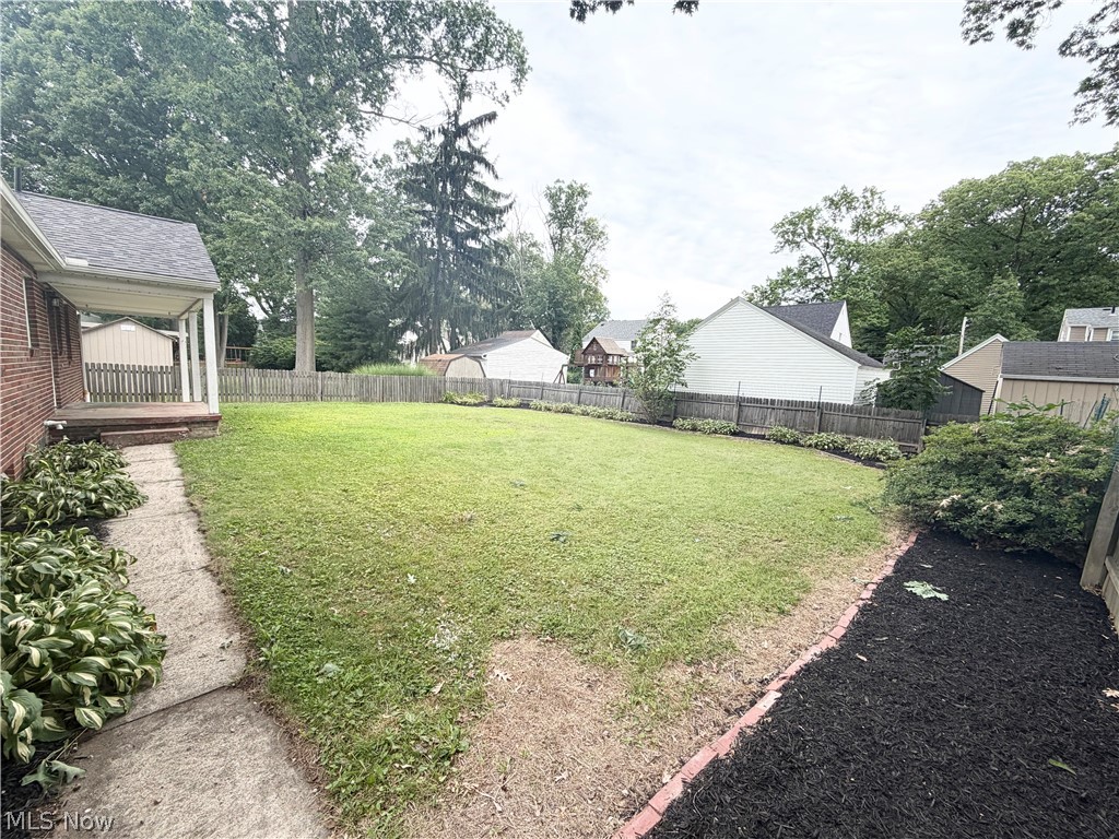 546 Belvedere Avenue NE Warren OH 44483