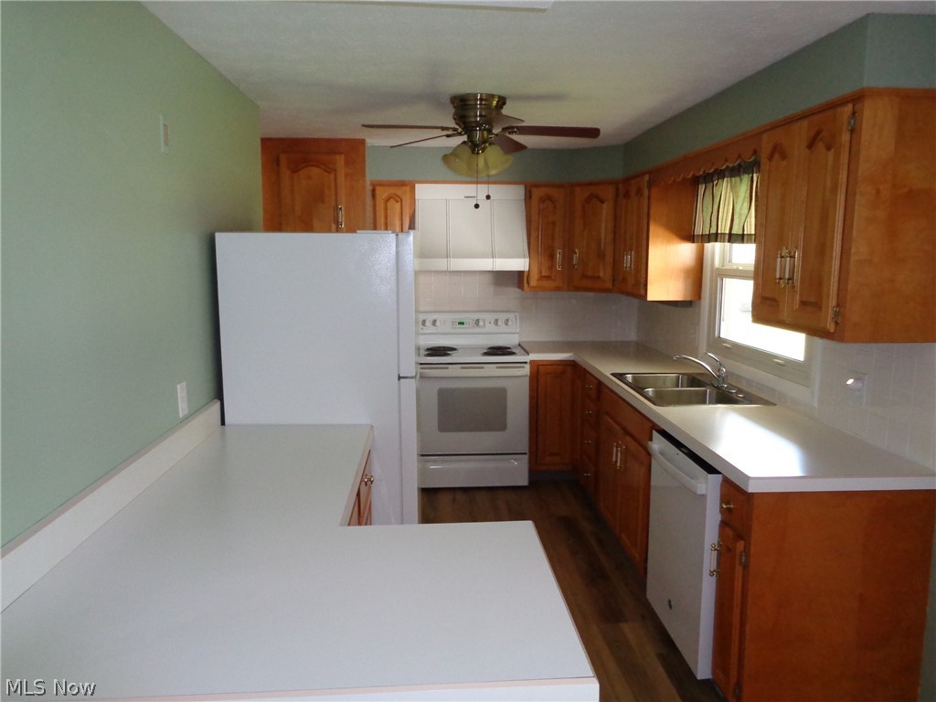 6105 Parknoll Street SW Massillon OH 44646