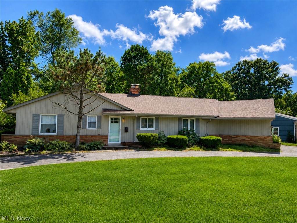 1290 Forest Hills Boulevard Cleveland Heights OH 44118