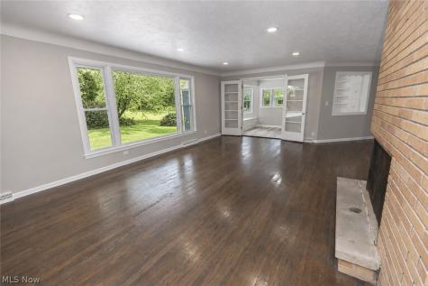 1290 Forest Hills Boulevard Cleveland Heights OH 44118