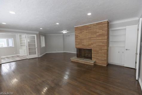 1290 Forest Hills Boulevard Cleveland Heights OH 44118